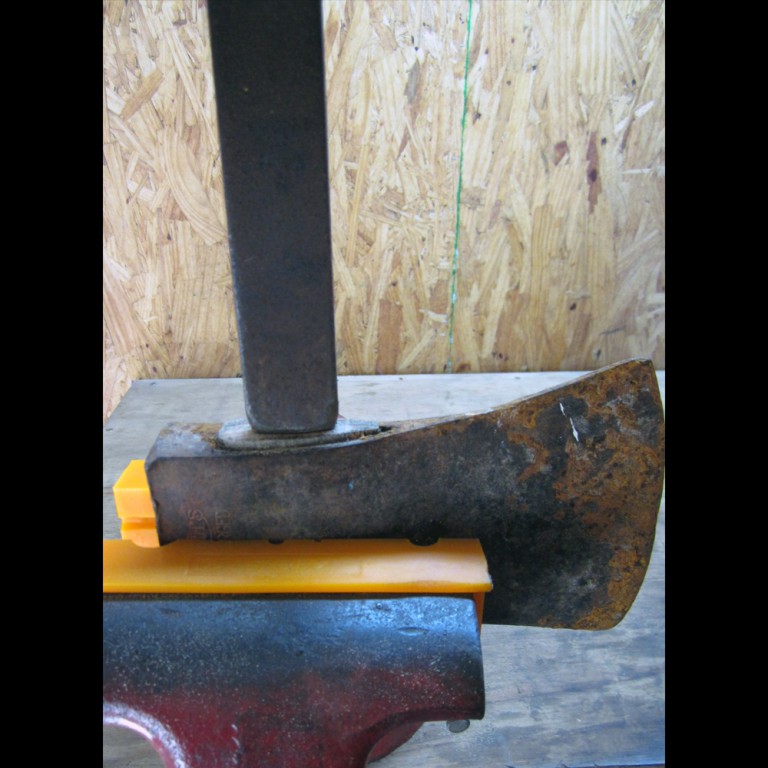 How to Replace Your Axe Handle Part 1 Handle SelectionBlog Hults Bruk