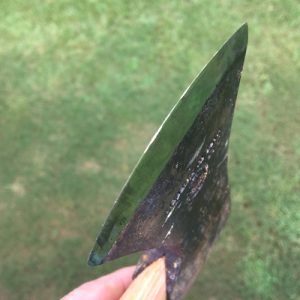 How to sharpen an axe - inspecting the axe edge