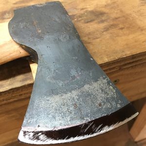 How to sharpen an axe - taking a look