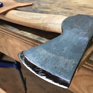 How to sharpen an axe - after the file
